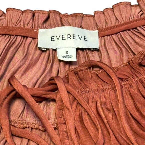 EVEREVE Women’s Rust Satin Smocked Neck Peasant Long Sleeve Top Size S - Picture 3 of 5